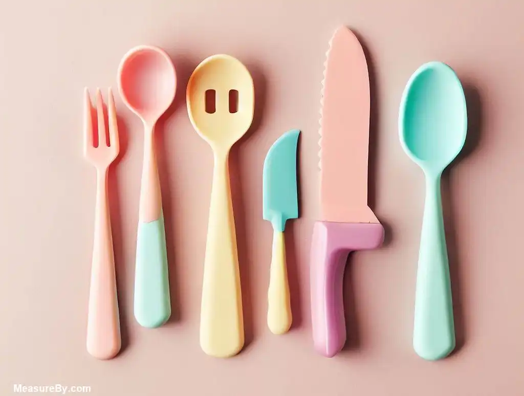 4 inches Cutlery for Toddlers - Common things that are 4 inches long